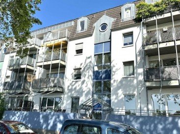 Hauptbild Frisch renovierte Etagenwohnung inkl. Tiefgaragenstellplatz in beliebter Wohnlage