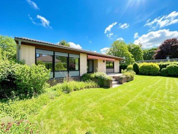 Hauptbild Freistehender Bungalow mit viel Potential und großem Grundstück
